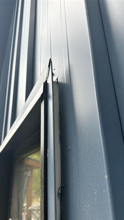 How to trim out metal siding around windows, and top and bottom of wall? : r/Homebuilding