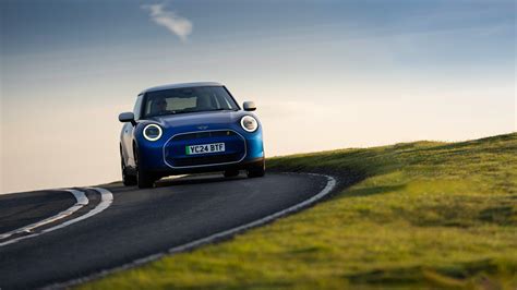 All-electric MINI Cooper Reviews | MINI UK