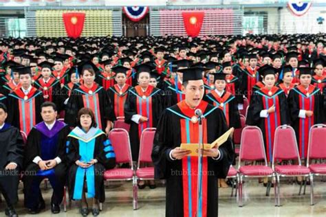 泰国博仁大学2020年毕业典礼 - 博仁大学