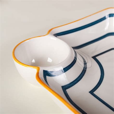 Chip and Dip Plate Nitori Online - Premium Section Plate | Nestasia