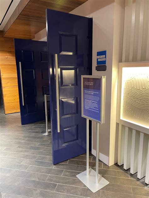 Review: American Express Centurion Lounge Dallas (DFW) - Live and Let's Fly