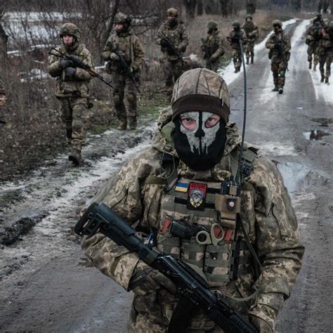 Skull Half Mask Soldiers