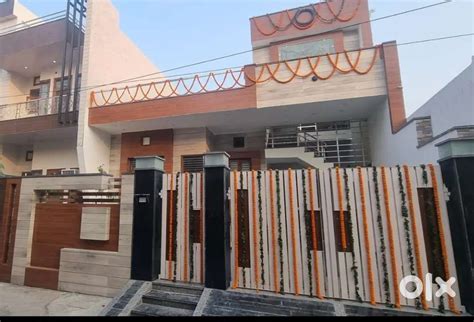 Modern House 237 Guz (Front 30 length 75)with all Modern facilities ...