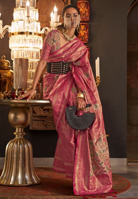 Pink Elegant Banarasi Silk Blend Saree with Woven Design &am