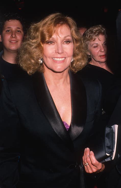 Users Say ’80s Bombshell Kim Novak ‘Destroyed Her Gorgeous Face’ with ...