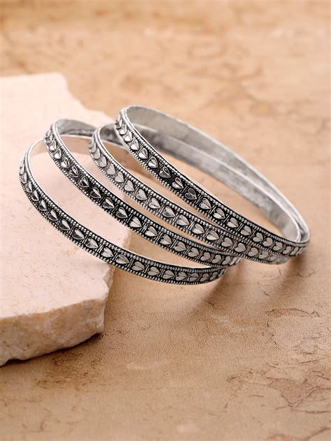 Heart Engrave - Set Of 4 Oxidised Silver-Plated Bangles – Priyaasi