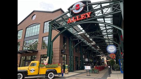 Oregon Walking Tour (5th Street Public Market in Eugene) - YouTube