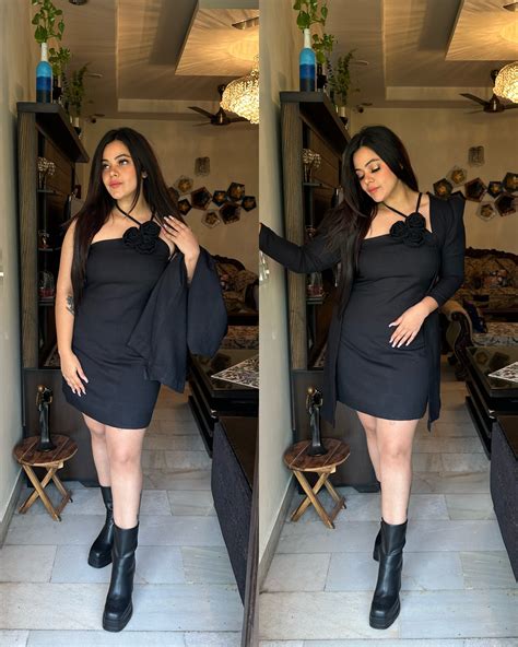 Black woollen set – SRISHTI