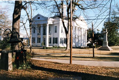 Locations Hub - Hinds County Courthouse, Raymond