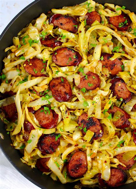 Fried Cabbage and Sausage | Eten, Gezond eten, Lekker