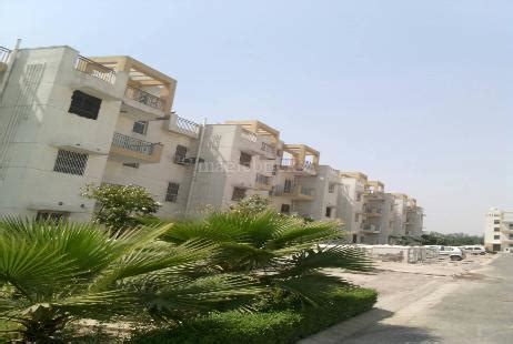 BPTP Park Elite Floor Block Q in Sector 75, Faridabad: Price, Brochure ...