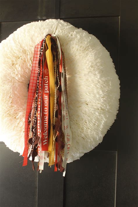 DIY Coffee Filter Wreath | The Pretty Life Girls