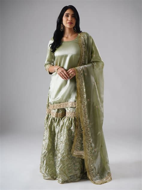 Luxury Ghararas, Sarees & Lehengas | Zahrat
