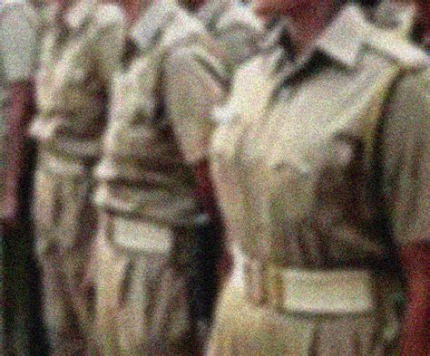 बदली वर्दी पहनेंगी महिला पुलिसकर्मी, कुरती जैसी होगी शर्ट : डीजीपी ...