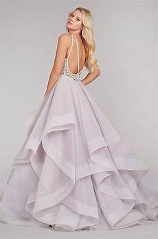 Unconventional Wedding Gowns by 12 Unconventional Wedding Dresses Ideas Unconventional Wedding Gowns