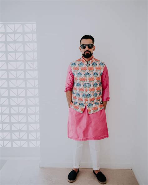 Groom Style: हल्दी हो या संगीत सेरेमनी, कुर्ते पजामे के साथ ट्राई करें ...