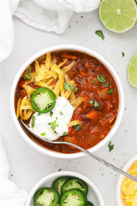 Easy Gluten-Free Chili Recipe (With Beef OR Turkey!)