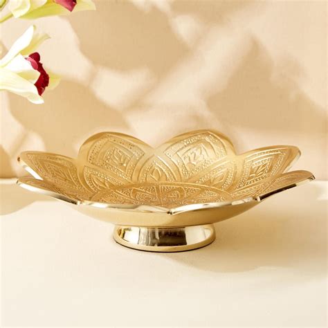 Buy Hoovu Faro Metal Decorative Flower Platter from Home Centre at just ...