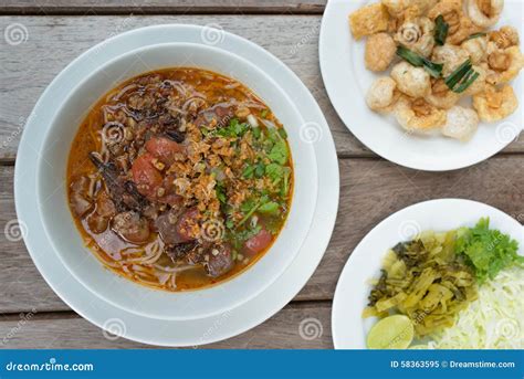 Thai Food, Kanom Jeen Nam Ya Stock Image - Image of lunch, spice: 58363595