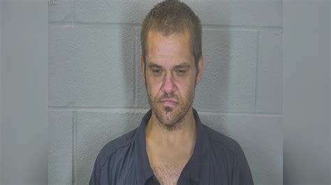 Man charged after stabbing Muncie teenager in the temple, police say