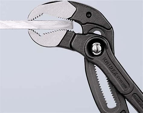 KNIPEX KNIPEX 87 01 400 Cobra® XL Pipe Wrench and Water Pump Pliers ...