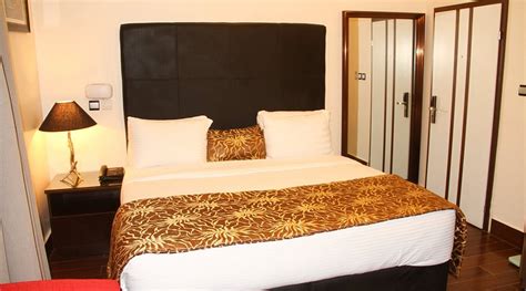 THE CROMWELL COURTYARD HOTEL LIMITED (Ikeja) - Inn Reviews, Photos ...