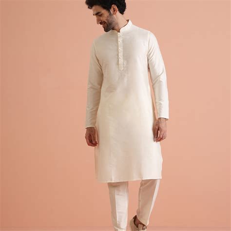 Men Off White Solid Silk Blend Kurta Set – Kisah