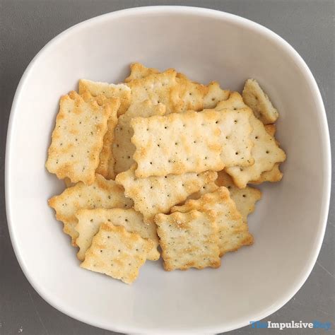 REVIEW: Chicken in a Biskit Ranch Crackers