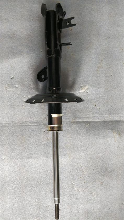 51611TXLT02 Front Shocker Wrv Right Side – CarTrends