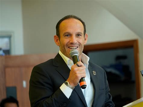 Qué se conmemora este 2 de octubre | Sociedad | La Revista | El Universo