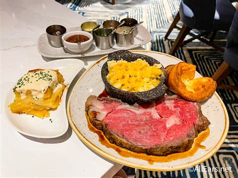 PHOTOS: First Look at Dinner From Steakhouse 71 in Disney's ...