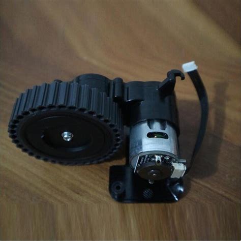 Right Wheel for ilife A4 A4s A40 A8 Wheeled Vacuum Cleaner Motor Wheel ...