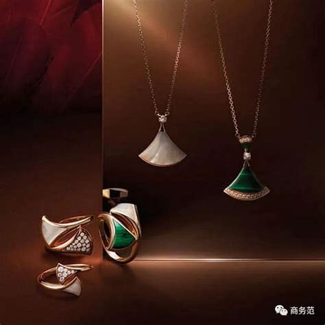 梵克雅宝发布Alhambra中国专属珠宝-搜狐上海