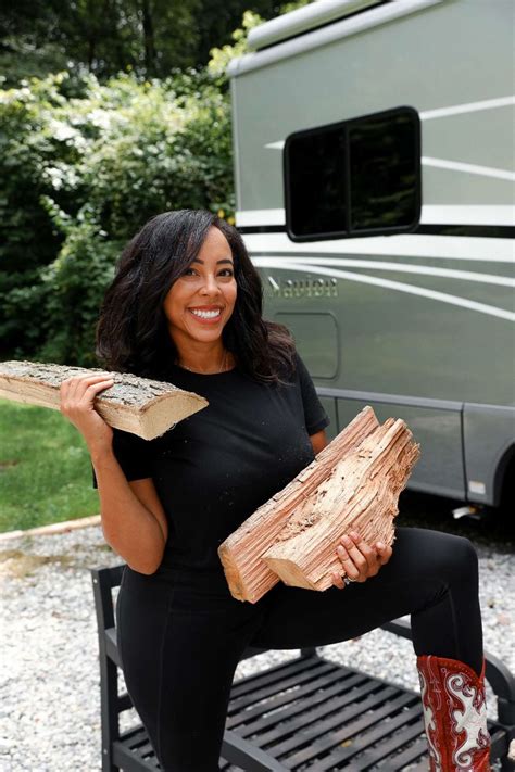 Score a touchdown with Erica Blaire Roby's fan-favorite Tailgate Ribs recipe - ABC News