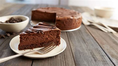 HERSHEY'S CHIPITS Dark Chocolate Truffle Brownie Cheesecake Recipe ...