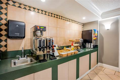 Baymont by Wyndham Abilene | Abilene, TX Hotels