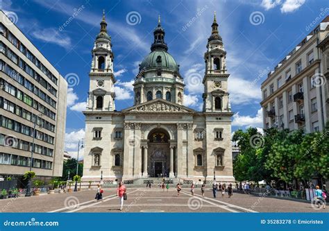 Saint Stephen Basilica in Budapest, Hungary Editorial Stock Photo ...