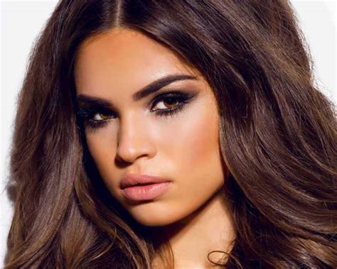 Ace a rock chic look in 5 easy steps | Femina.in