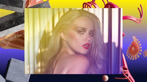 Happy Sky Ferreira Sky Ferreira Wikipedia