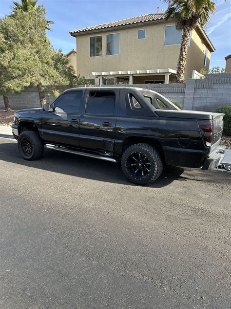 2003 Chevrolet Avalanche for Sale in Las Vegas, NV - OfferUp
