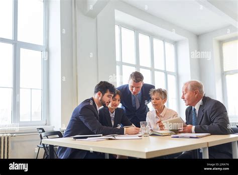 Consulting 的图像结果