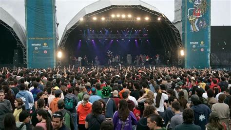 "Em van rodejar entre set policies enmig d'un festival i em van detenir ...