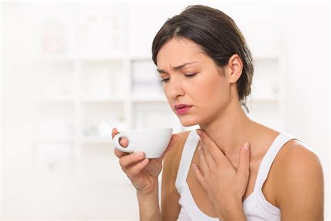 Why is a sore throat worse in the morning? | Chloralieve