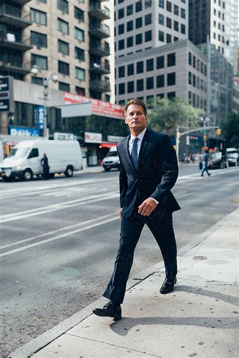 New York Business People Walking 的图像结果