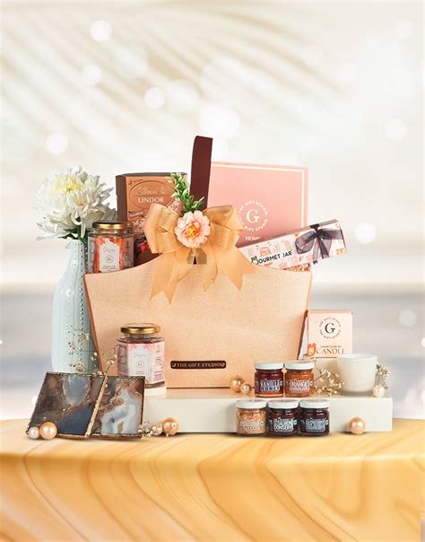 Gift Boxes, Gift Items, Gift Hampers, Customised Gift Baskets – The ...