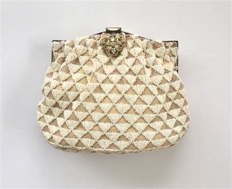 Buy - The pearl triangle clutch | Elan Store