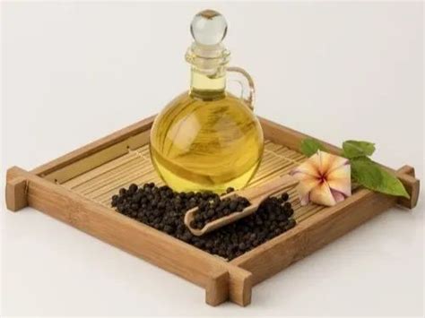 Essential Oil - Citronella Oil Manufacturer from Surat
