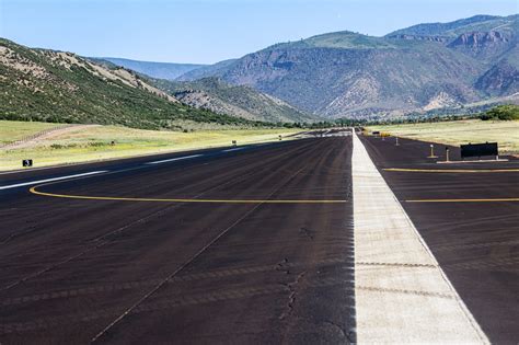 Aspen/Pitkin County Airport announces closure dates for 2026 pavement ...