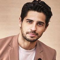 Sidharth Malhotra - Movies, Biography, News, Age & Photos | BookMyShow