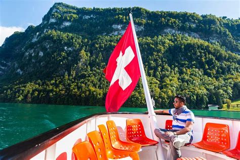 Lucerne Guided Tour with Boat Ride - Hellotickets